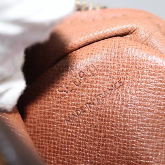 LOUIS VUITTON Monogram Compiegne 28 Clutch Bag - Picture 15 of 16